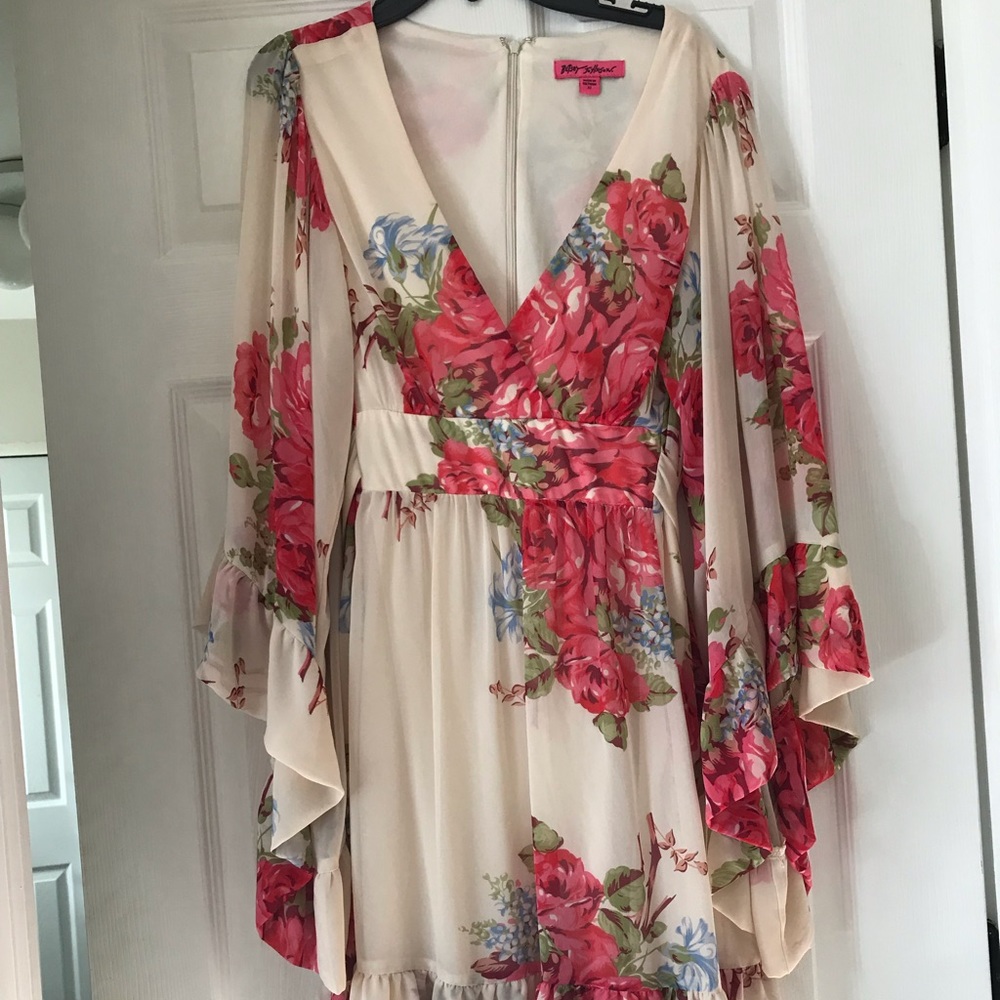 Betsey Johnson Ruffle Sleeve Dress